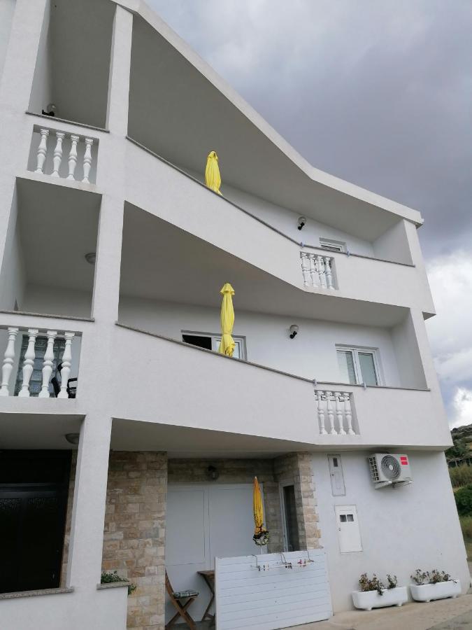 Apartments Dario Pag Town Kültér fotó